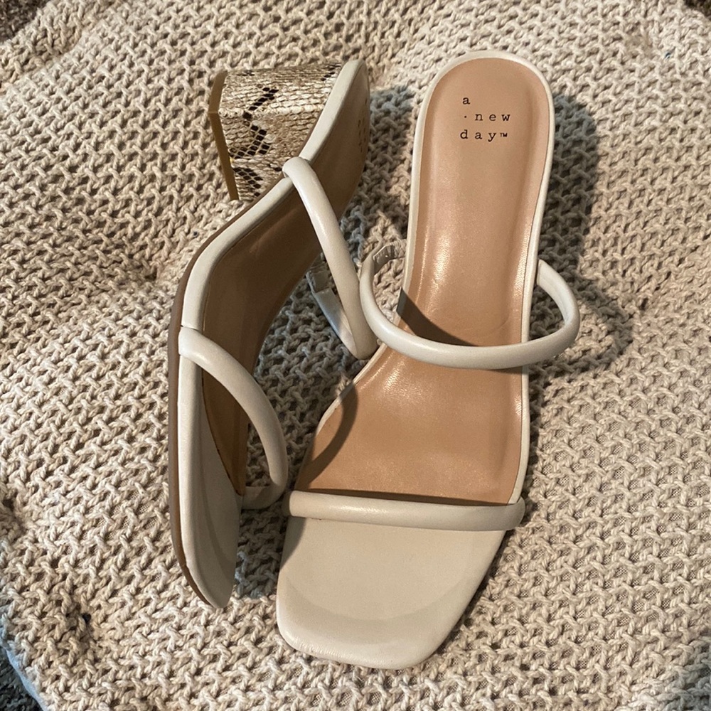 a new day sandals size 10